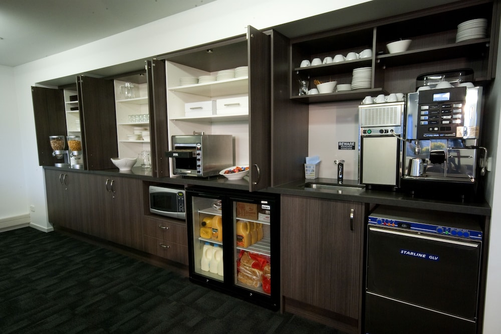 Nesuto St Martins Apartment Hotel 39/41