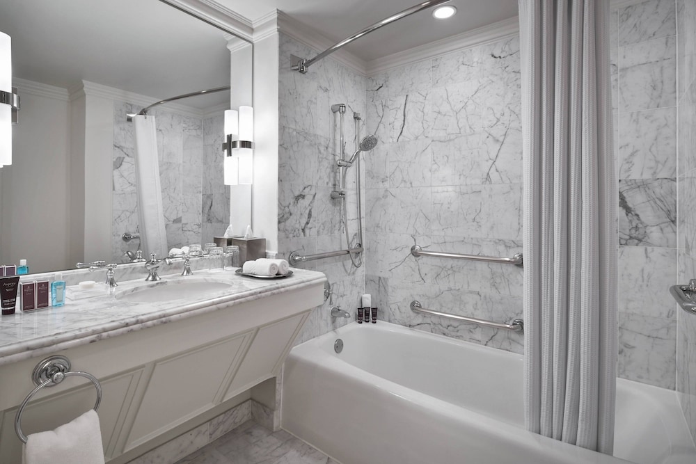 Ritz Carlton Pentagon City 8/59