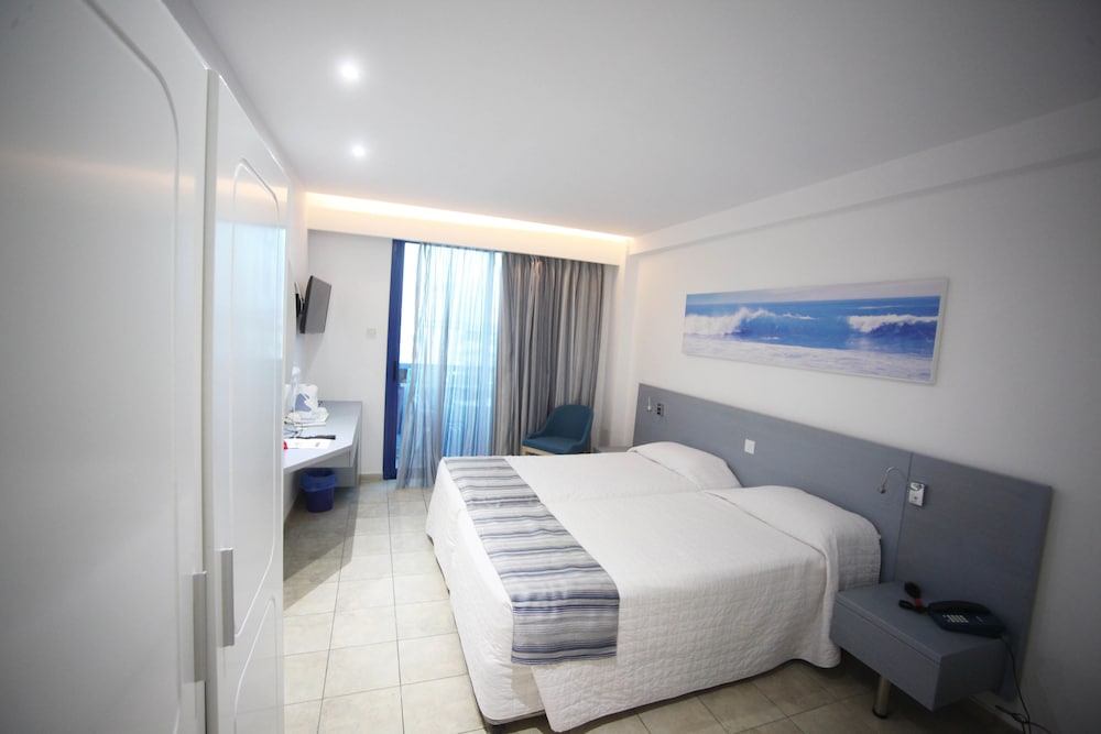 Anonymous Beach Hotel - Adults Only 22/72