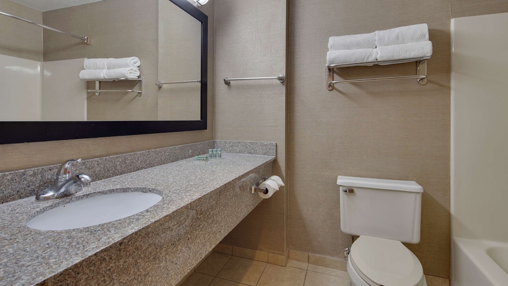 Best Western Pontiac Inn 13/26