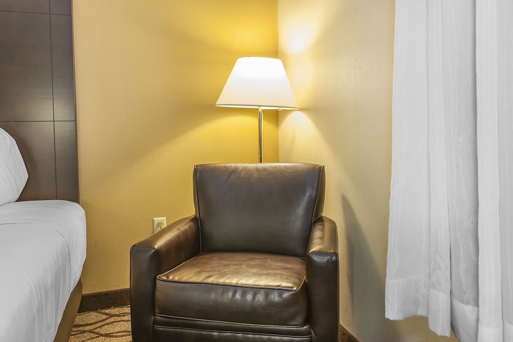 Quality Inn I-75 West Chester-North Cincinnati 32/49