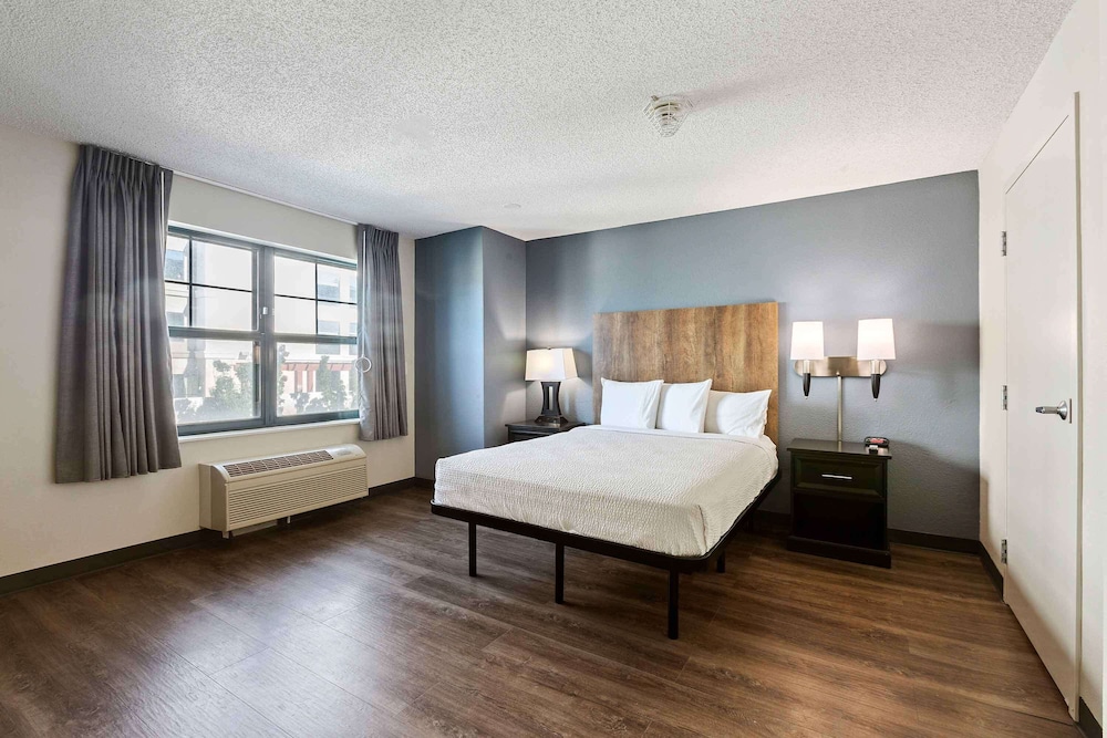 Extended Stay America - Fremont - Newark 11/56