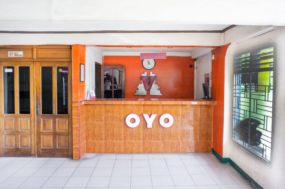 OYO 2180 Vina Vira Hotel 1/31