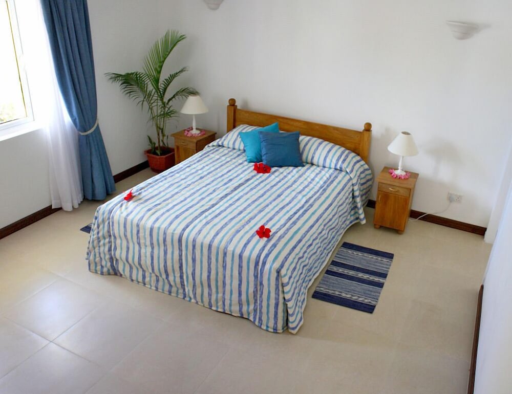 Marie Laure Suites 15/29