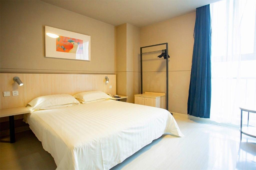 Jinjiang Inn (Wuxi Huishan District Government Wanda Plaza) 29/56