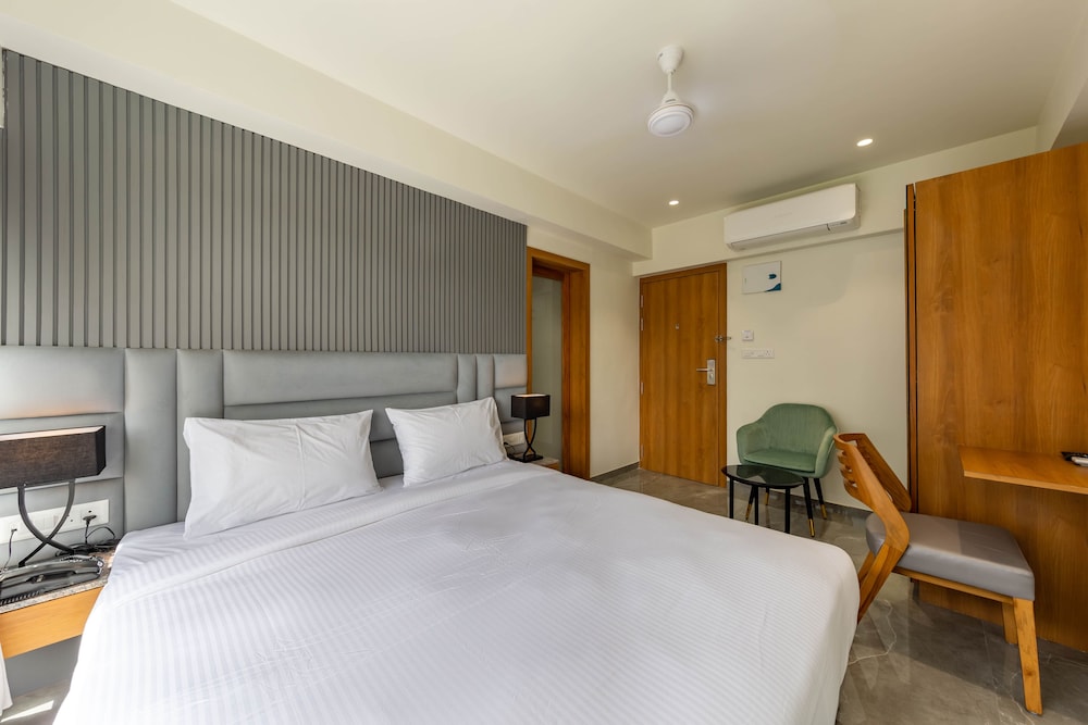 EXECUTIVE, DOUBLE BED