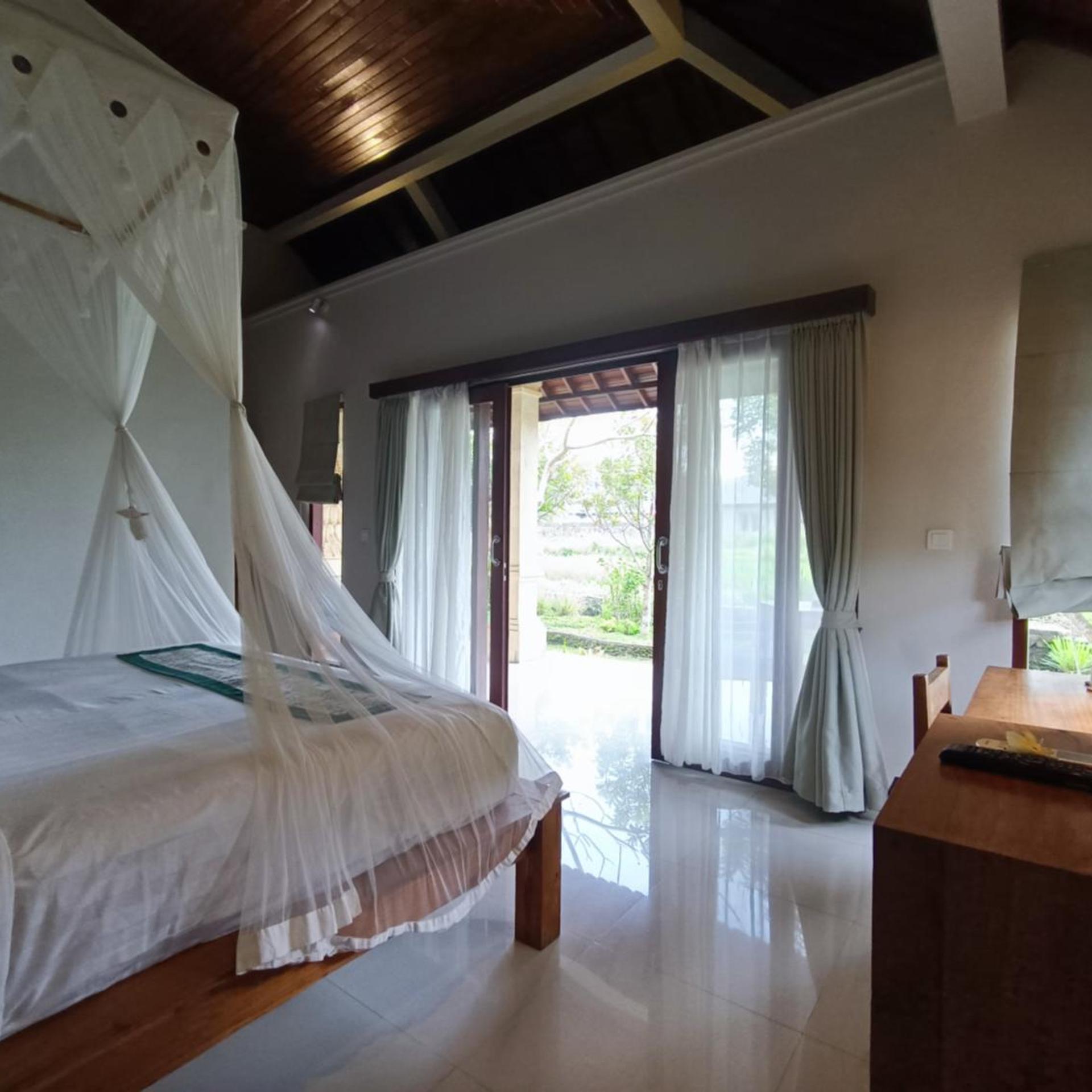 Room, Double or Twin Bed