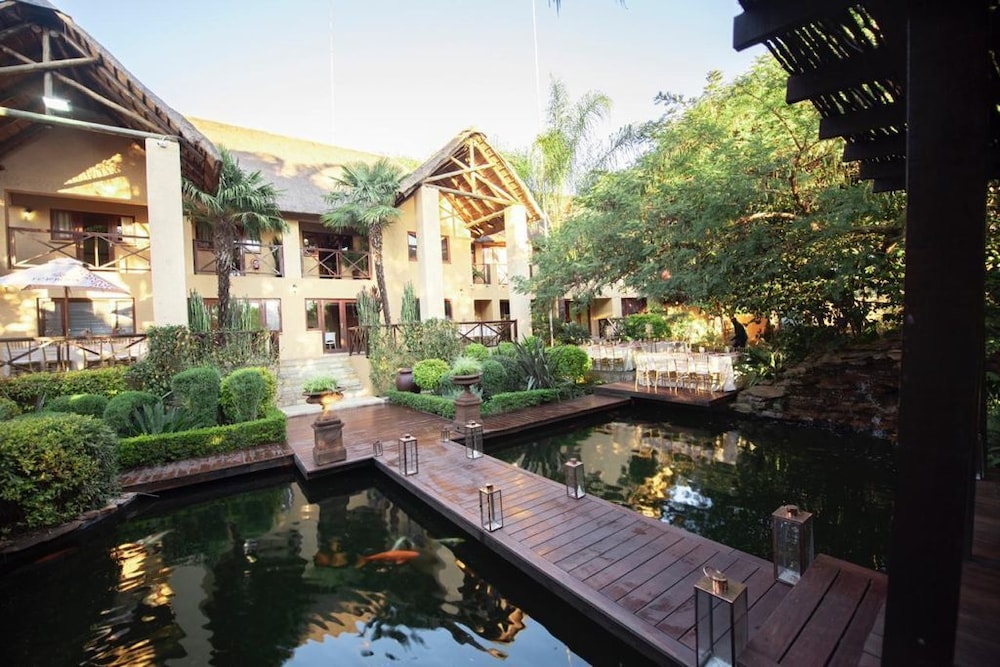 The Garden's Boutique Hotel 40/50