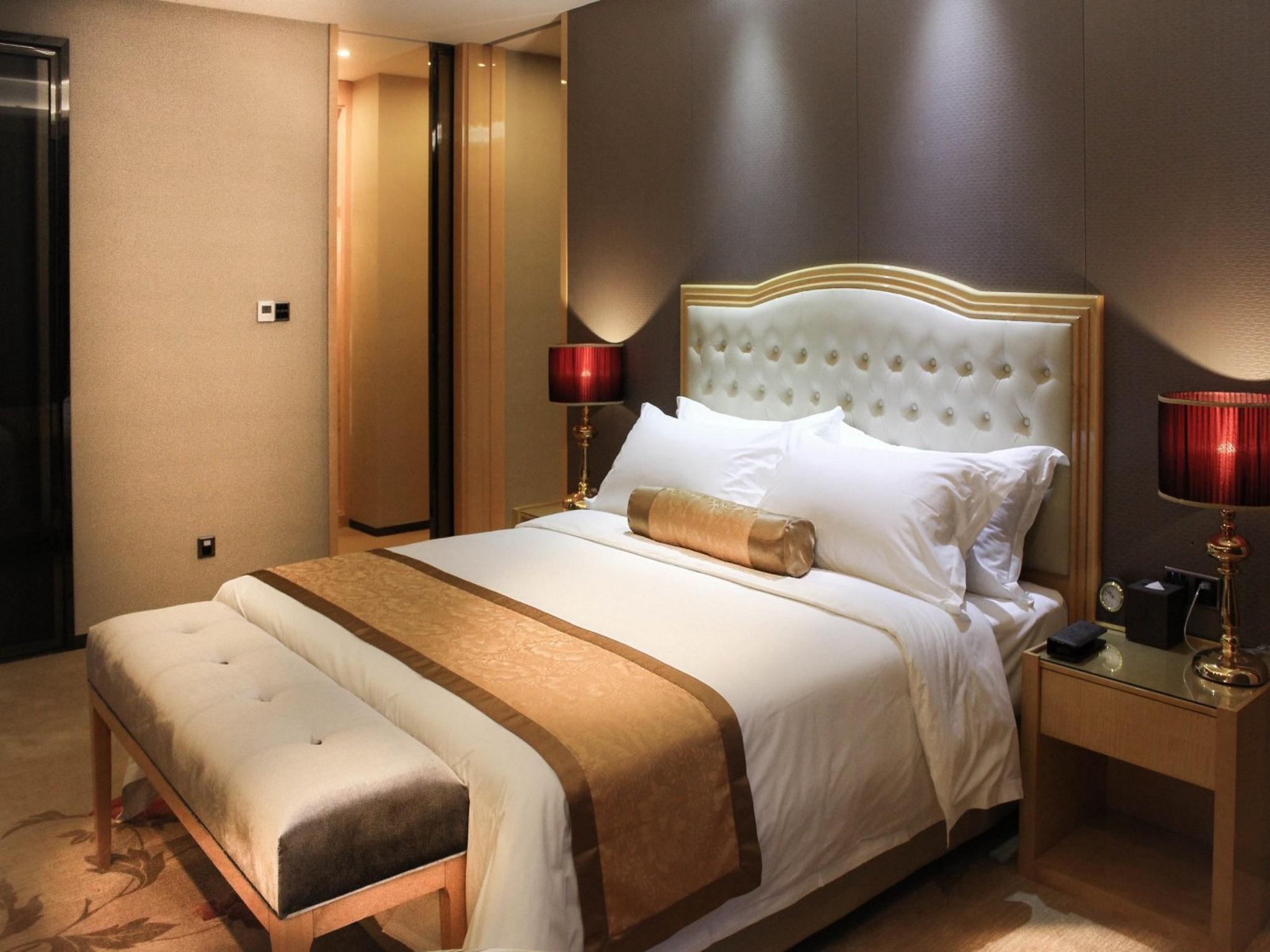 Golden Phoenix International Hotel 24/51