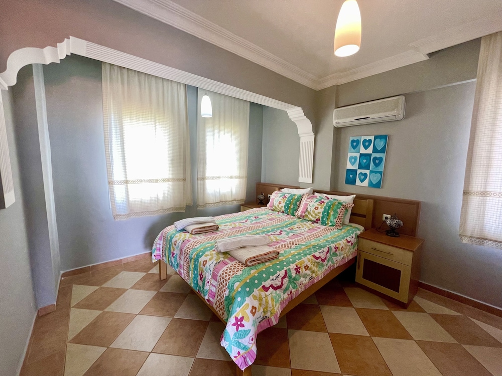 1 BEDROOM, APARTMENT