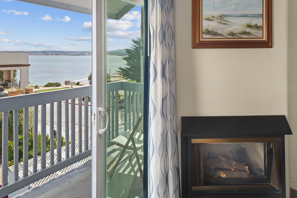 Cannery Row Inn 17/69