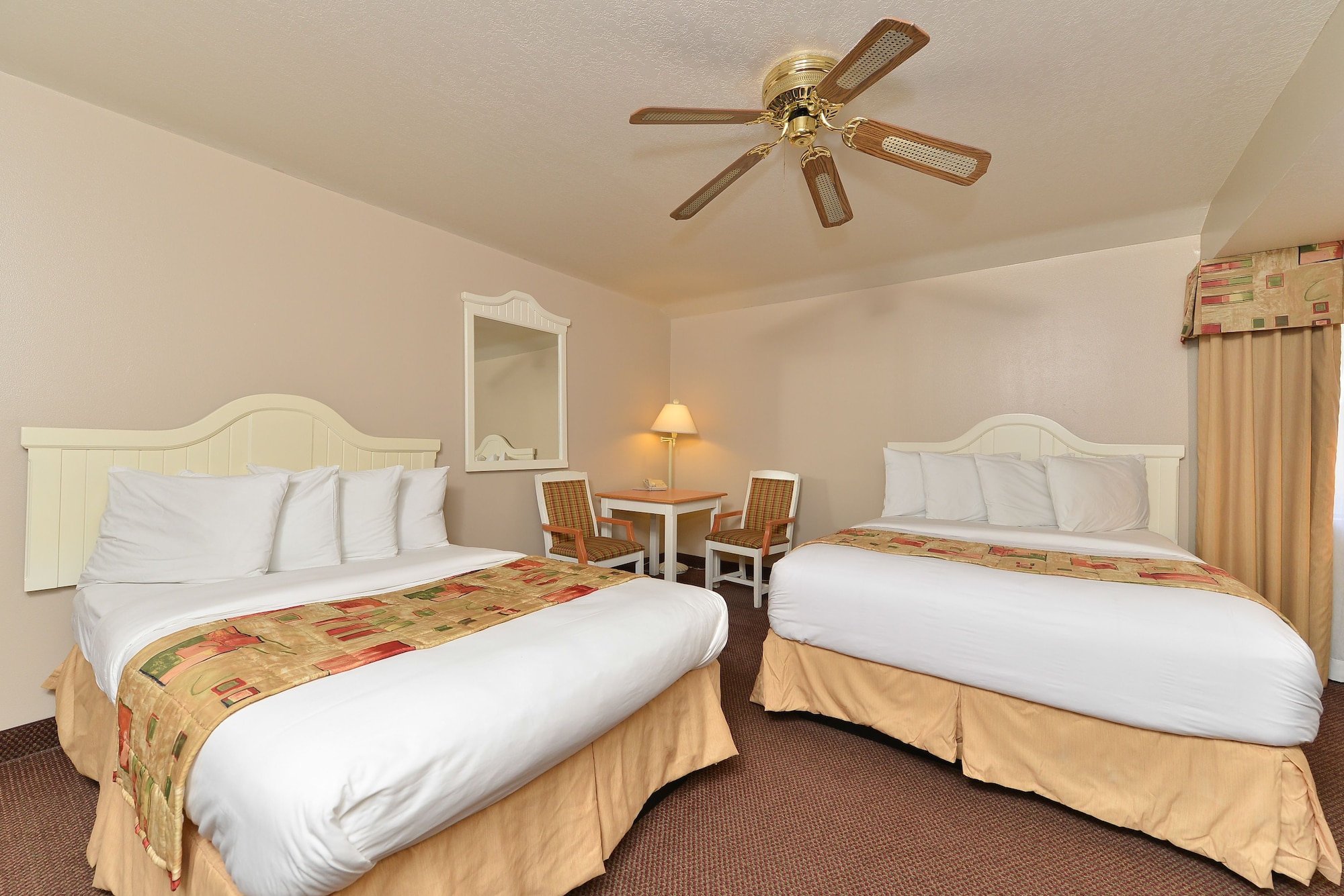Standard, 2 Queen Beds
