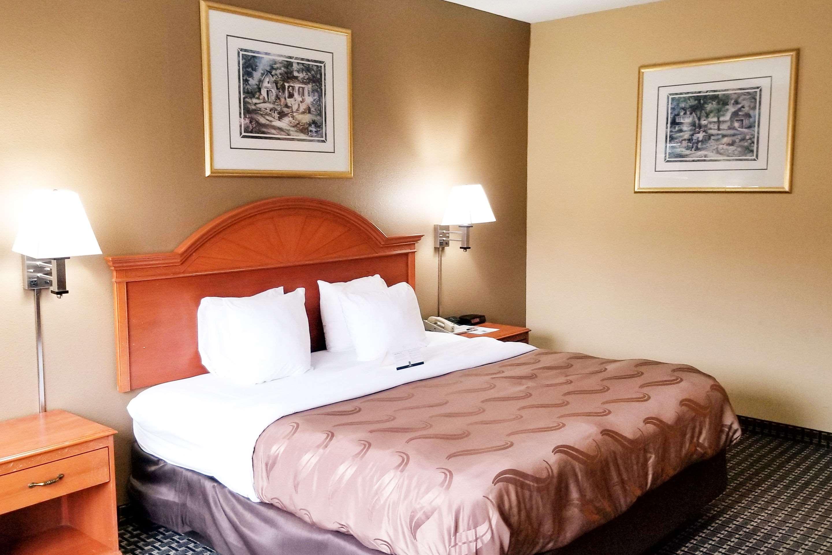 Room, King Bed