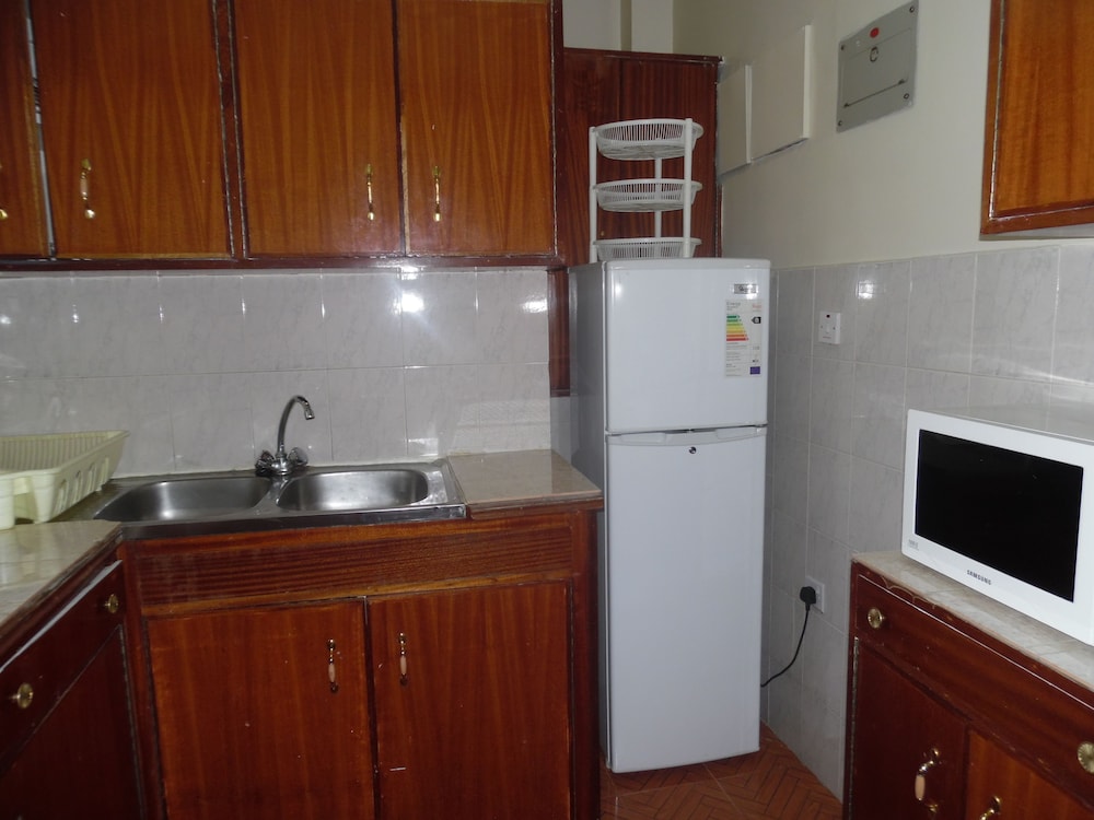 Samra Court 39/40