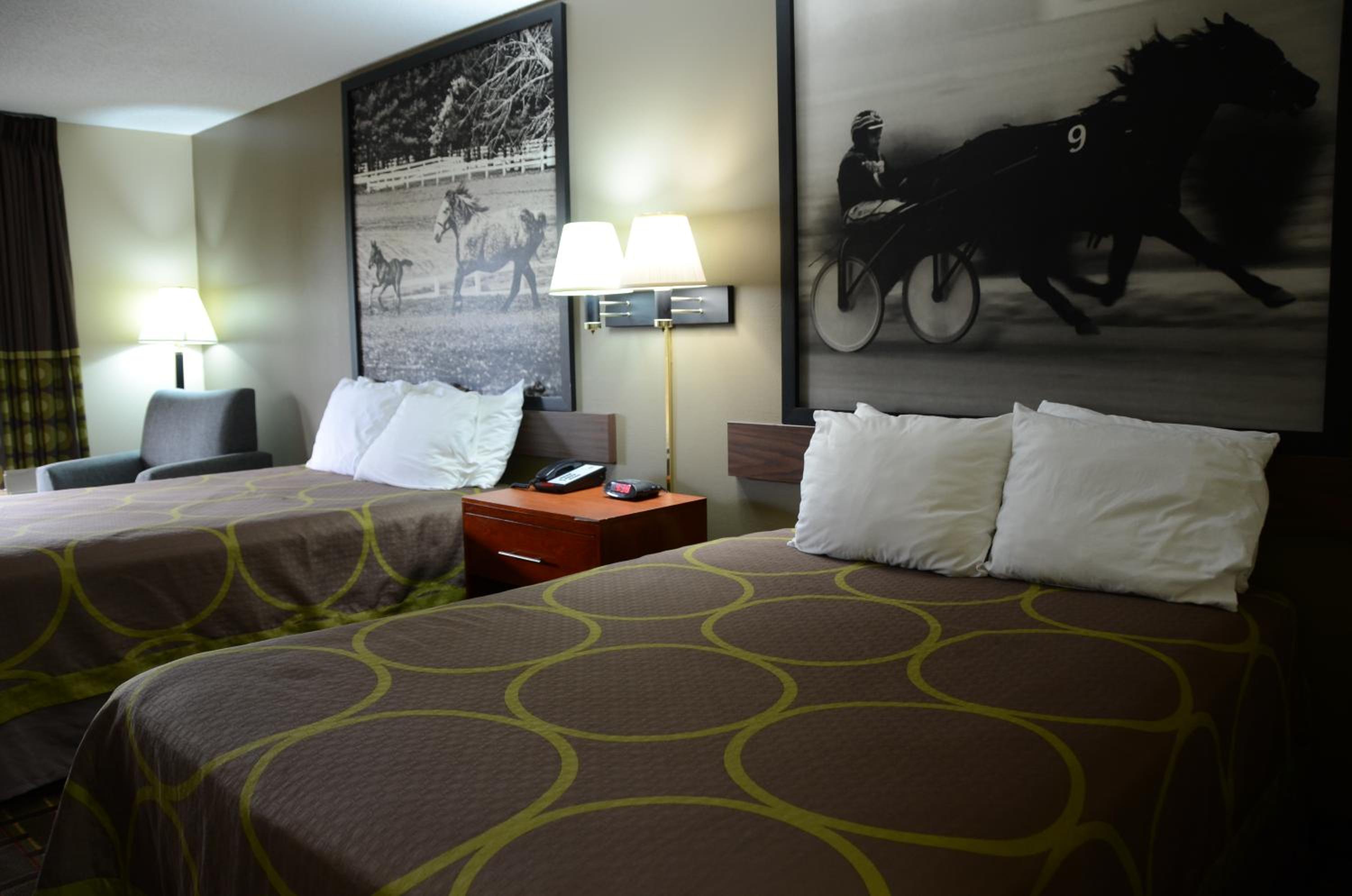 Super 8 by Wyndham Franklin Hwy 31 20/36