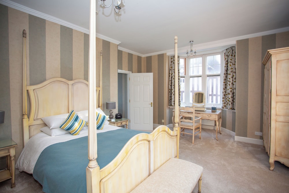 Sea Marge Hotel 13/36