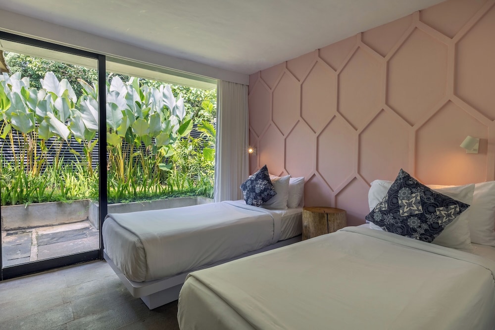 2 Bedrooms, Pool, Family, Villa, 2 Double Beds، Origin Uluwatu 2/3