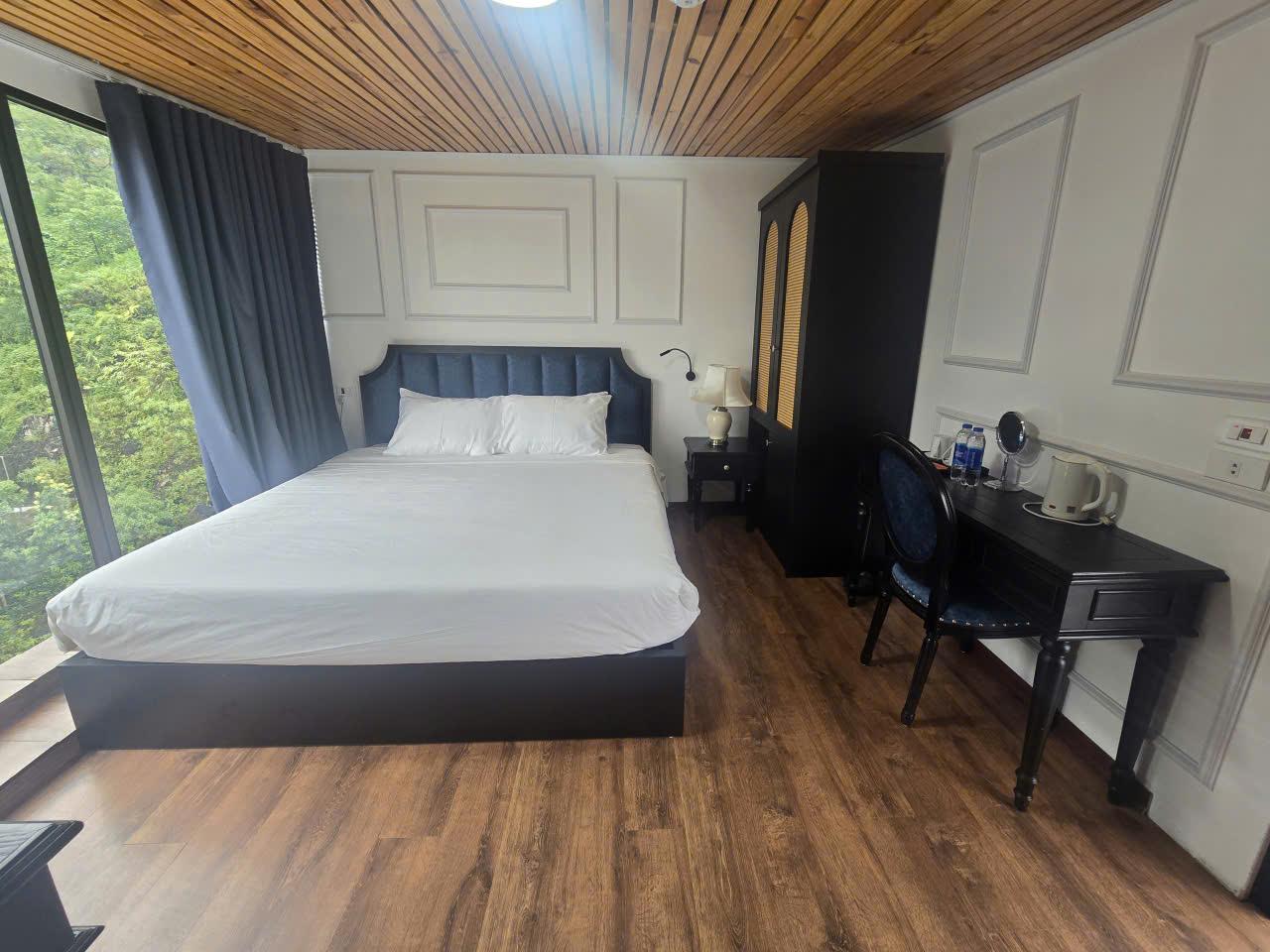 Superior, Double Bed, Garden View