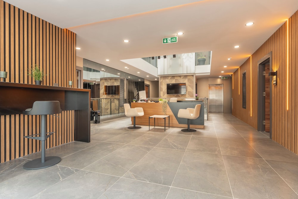 DoQu Suites&Hotel 2/28