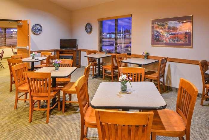 restaurant cafeteria