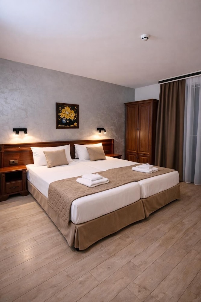 STANDARD, TWIN BEDS