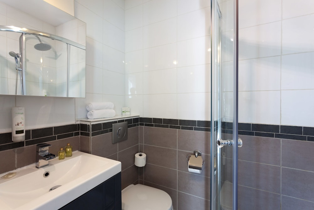 Hotellerie Du Val D'or 42/45