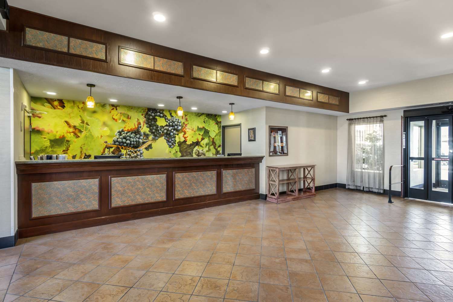 Best Western Plus Grapevine Inn 9/42