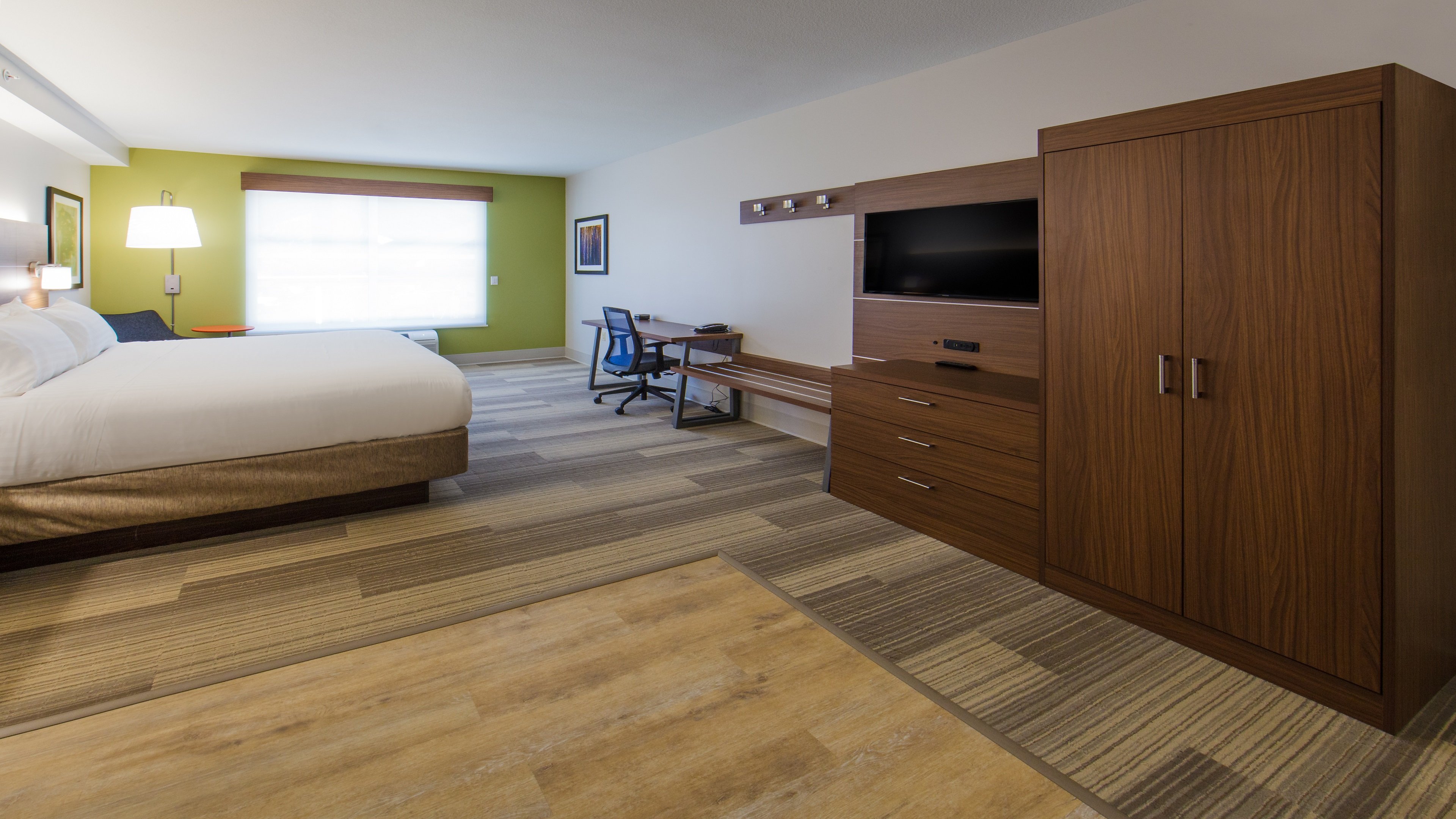 جناح ديلوكس لذوي الإعاقة، Holiday Inn Express Gatlinburg Downtown 7/10