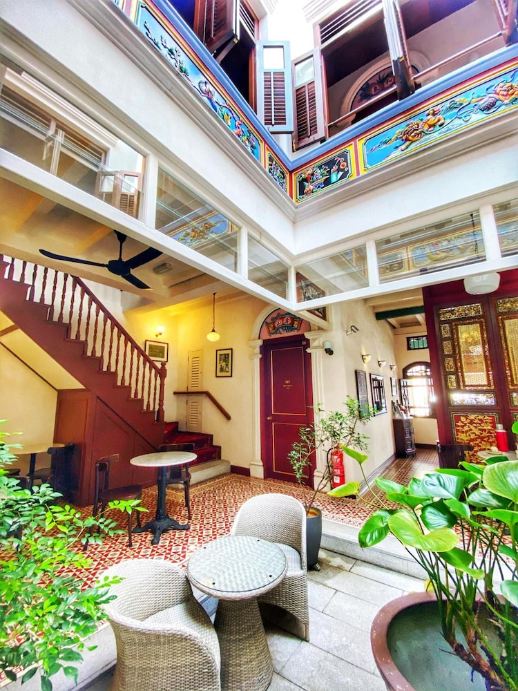 Nam Keng Hotel 43/53