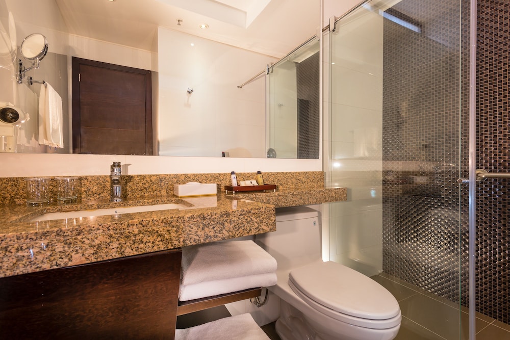 Casa Dann Carlton Hotel & Spa 64/66
