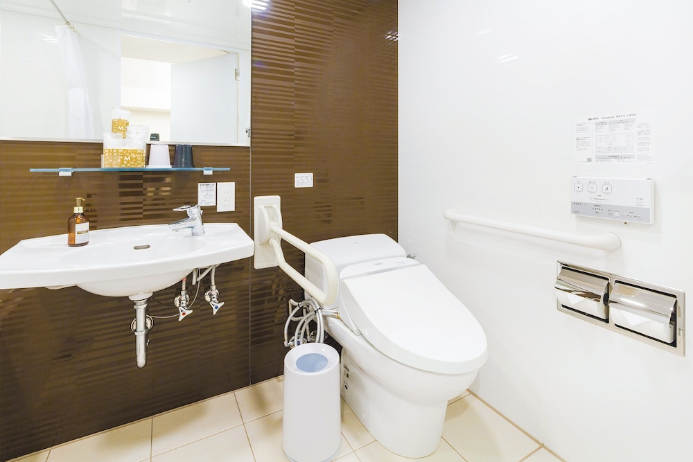 Hotel M's Est Shijo-Karasuma 24/48