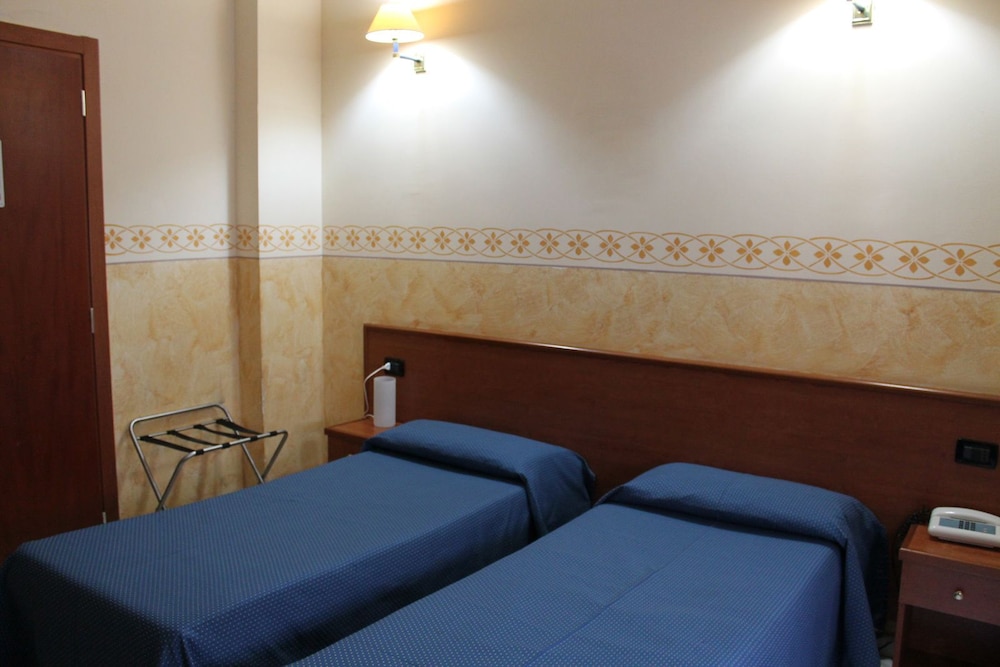 Lungomare Hotel 24/71