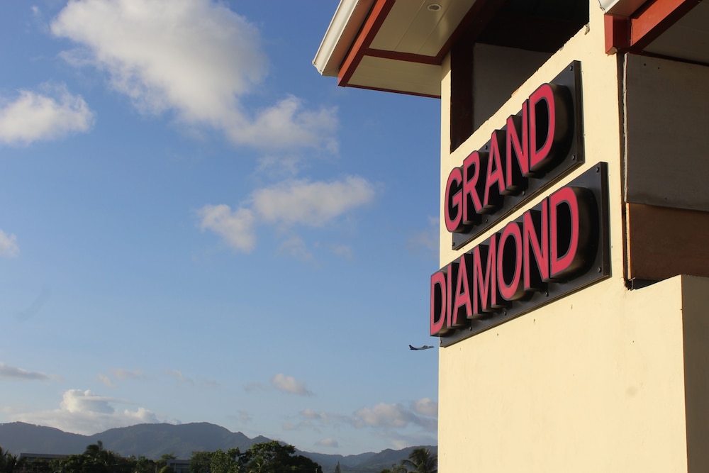 Grand Diamond Hotel 5/24