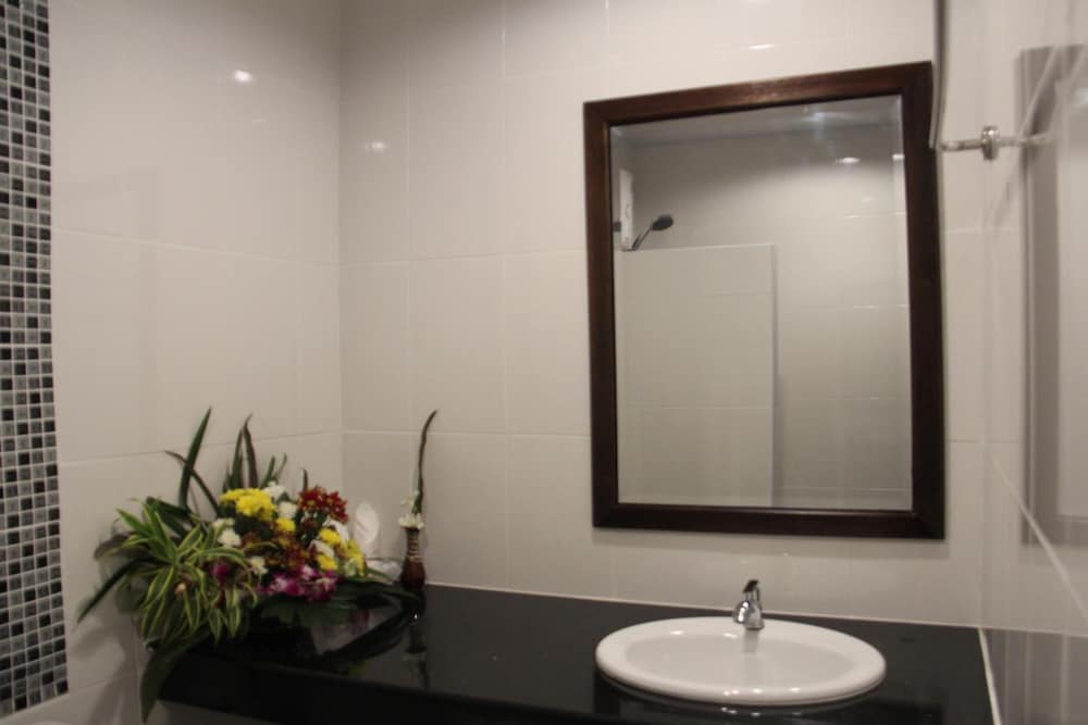 The Seashore Kamala Service Apartment 19/19
