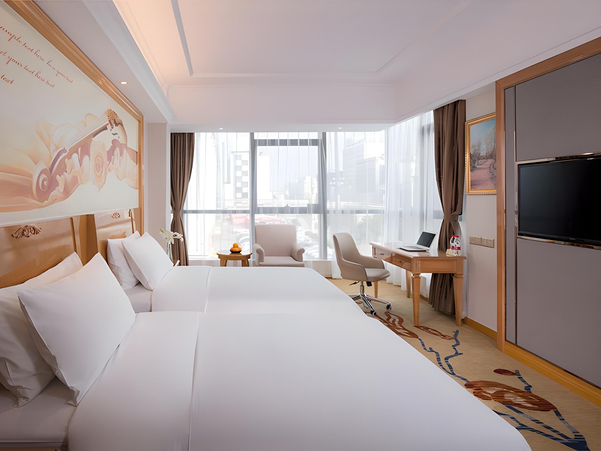 Vienna Hotel (Guangzhou Huangpu Free Trade Zone Xiayuan Subway Station) 10/38