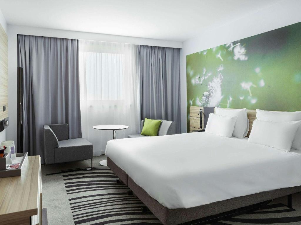 STANDARD, DOUBLE BED, ACCESSIBLE