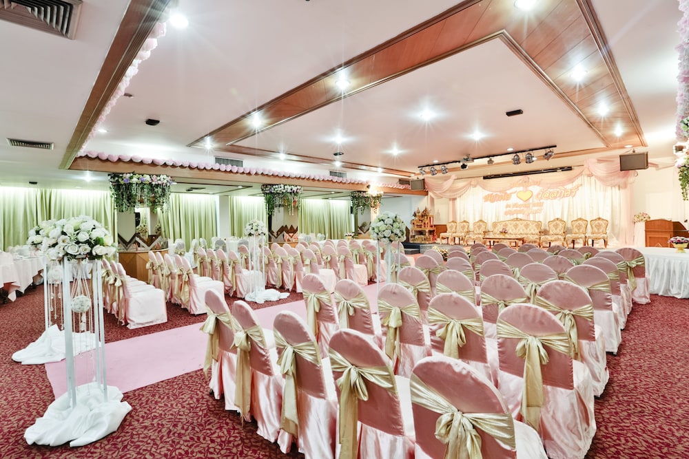 Charoen Hotel 46/71
