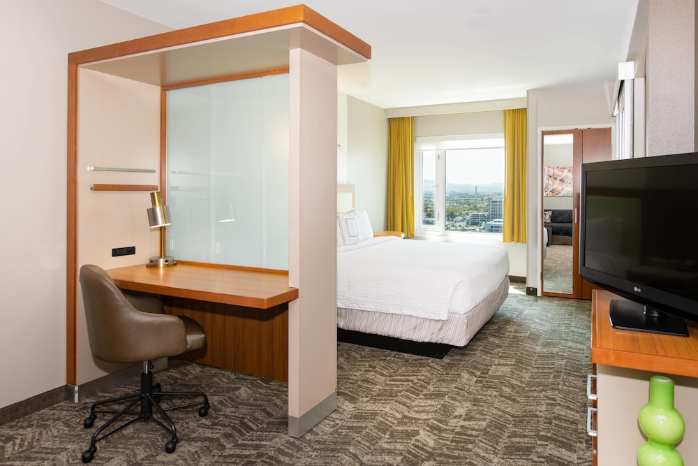 Springhill Suites Las Vegas Convention Center 52/55