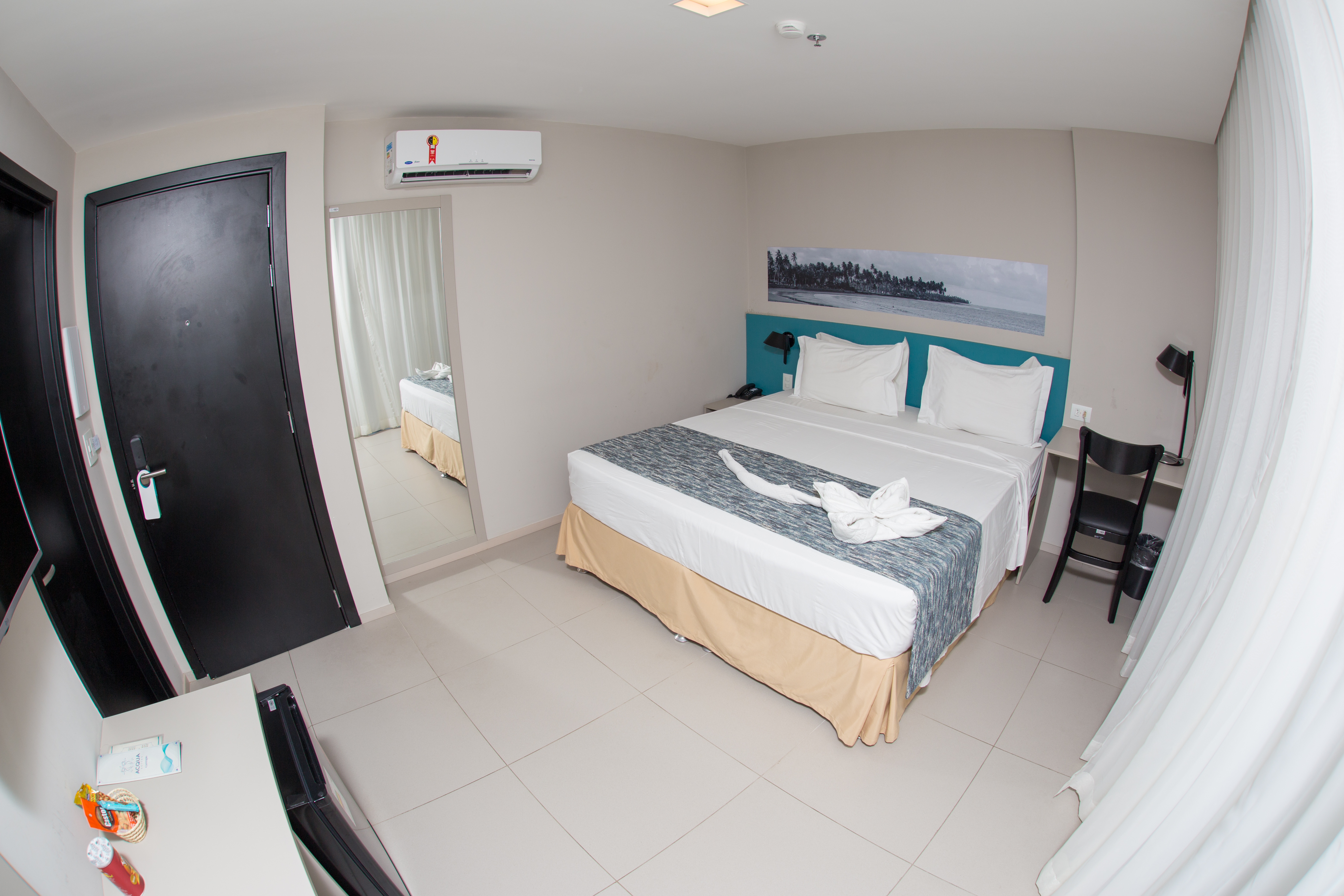 Deluxe, Single, Double Bed, Lateral Side Sea View