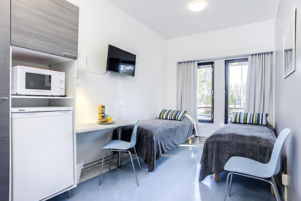 FORENOM HOSTEL VANTAA AVIAPOLIS 7/27