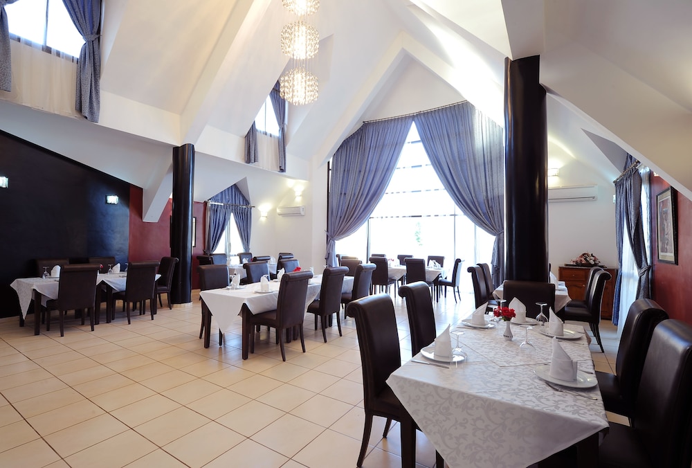 FARAH INN IFRANE 54/69