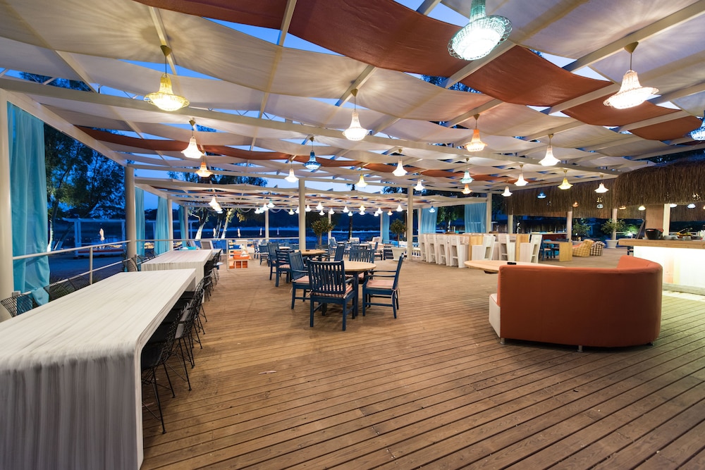Sugar Beach Club 44/61