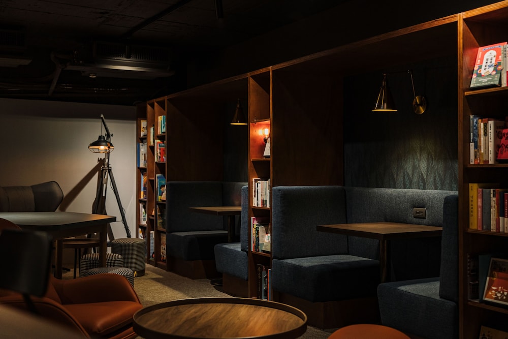 Olah Poshtel Taichung Station Hotel 19/36