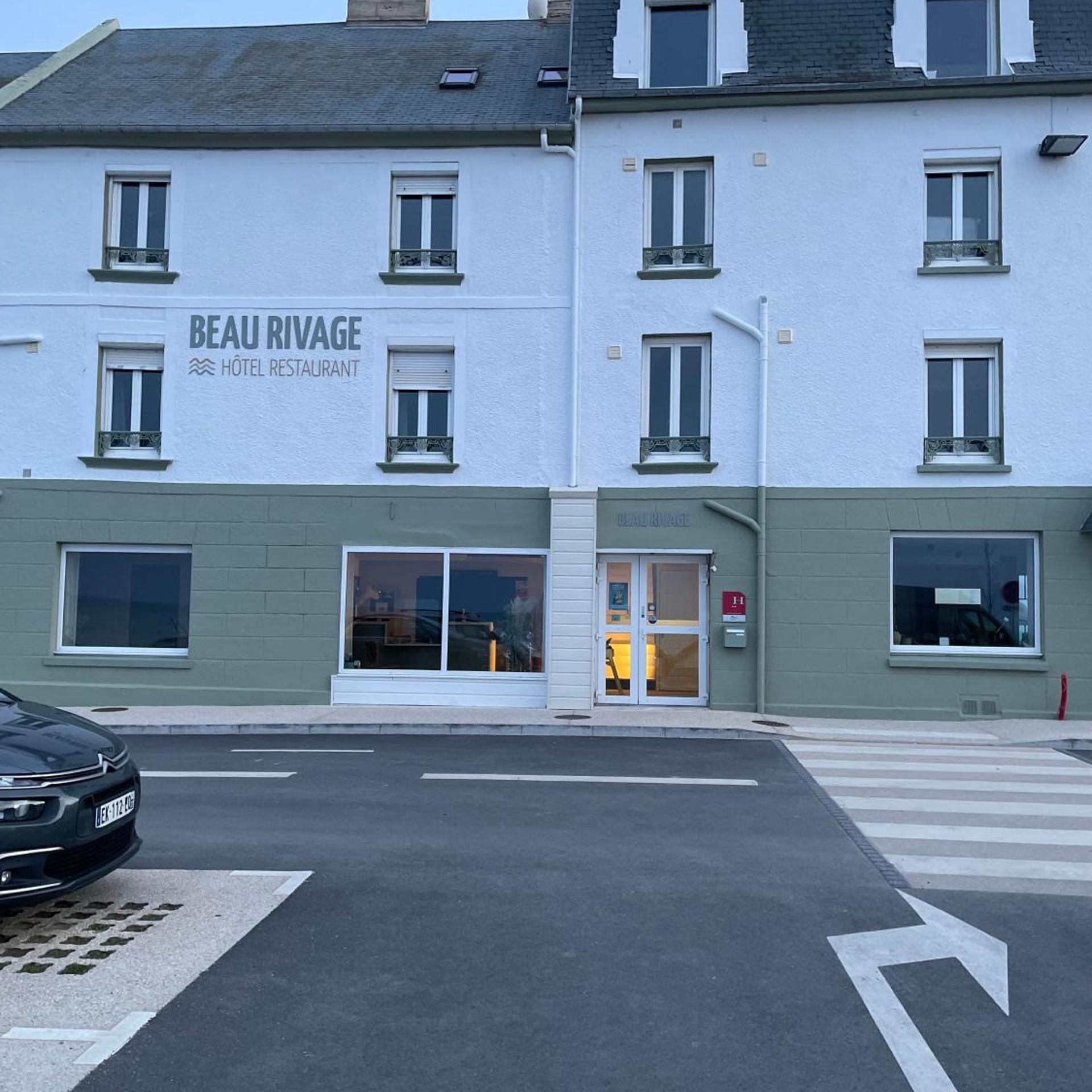LE BEAU RIVAGE 35/50