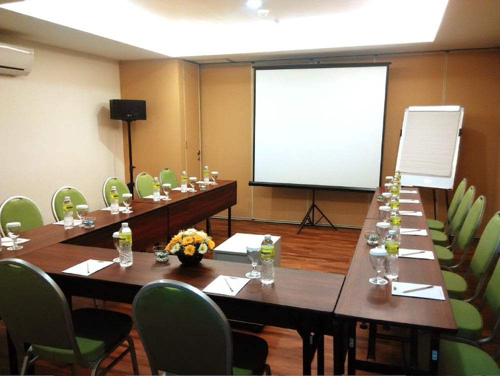 Alltrue Lite Hotel Senen Jakarta 47/54