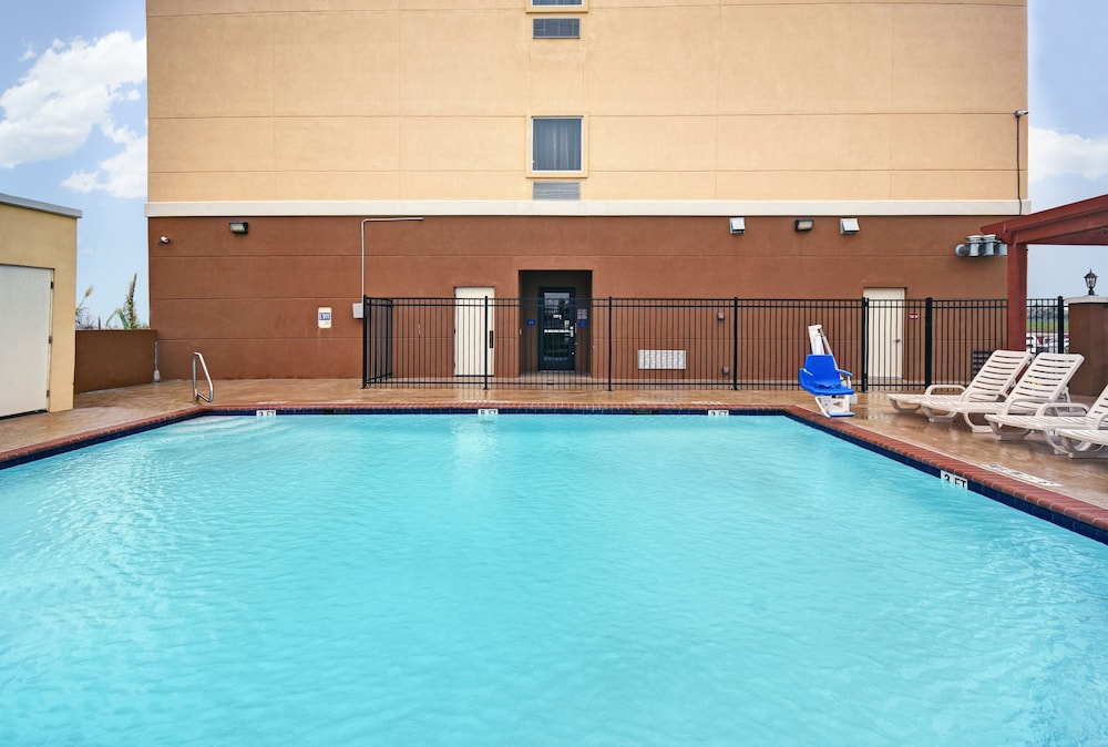 Galveston Inn Suites Hotel 23/55