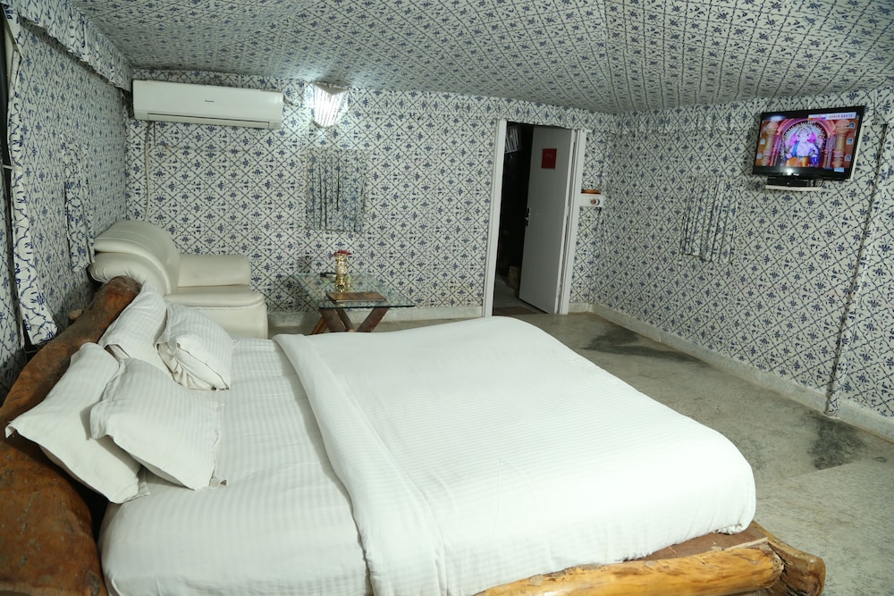 Lohagarh Fort Resort 44/91
