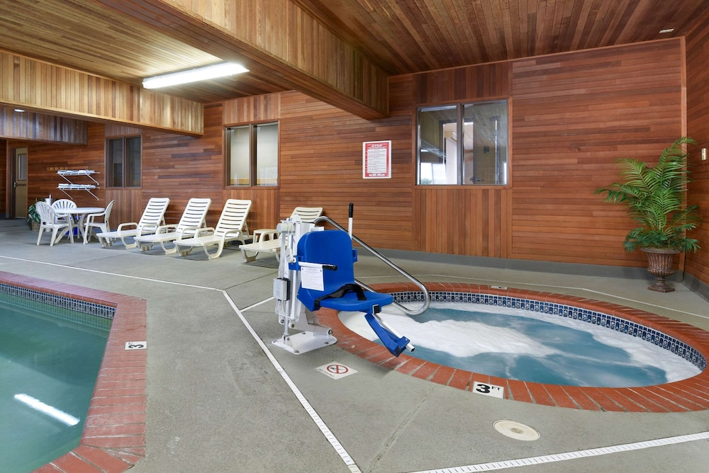 Comfort Suites Portland Airport 15/39