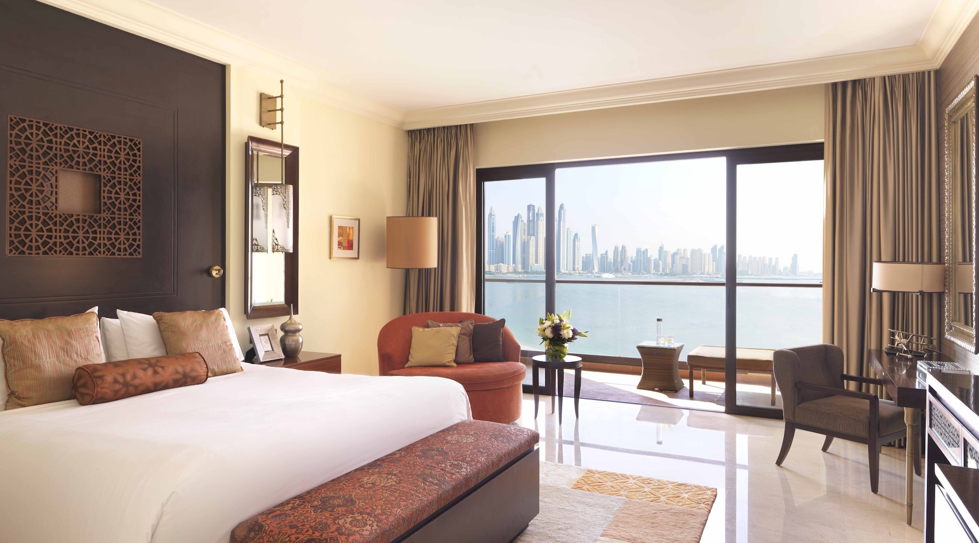 DELUXE, 2 QUEEN BEDS, SEA VIEW
