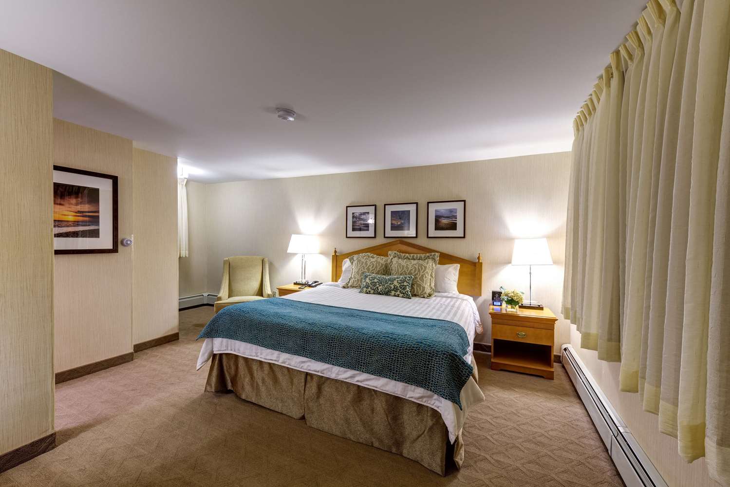 Room, King Bed